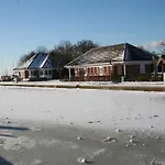 بيت للعطل Strandhaus Fuenfzehn فاستروم